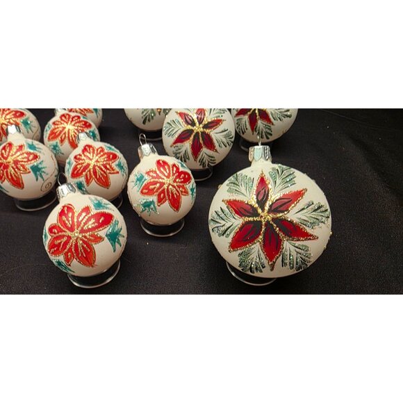 Vintage Christmas Classics Commodore Hand Decorated Poinsettia Glass Ornaments - Picture 12 of 13